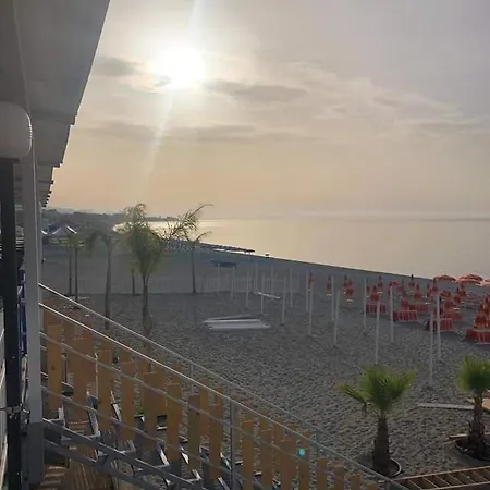 Tutto Mare Apartment *